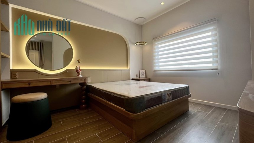 Cần bán gấp Nhà đẹp mới xây đường Nguyễn Đình Chiểu, Đà Lạt