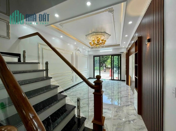 BN Bán nhà 4,5 Tầng có thang máy DT 61 M Hải An