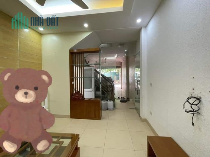 Giảm 500 triệu, Bán gấp căn nhà phân lô gần Làng Việt Kiều Châu Âu 50m² nhà 4 tầng vỉa hè oto 8 tỷ 6