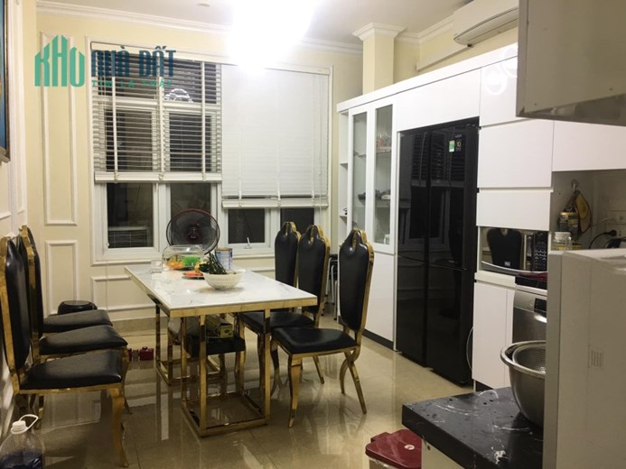 BÁN NHÀ TRẦN QUANG DIỆU 5,61 TỶ-NHÀ ĐẸP Ở LUÔN - GẦN PHỐ - GẦN Ô TÔ - NỘI THẤT ĐẸP - TIỆN ÍCH XUNG