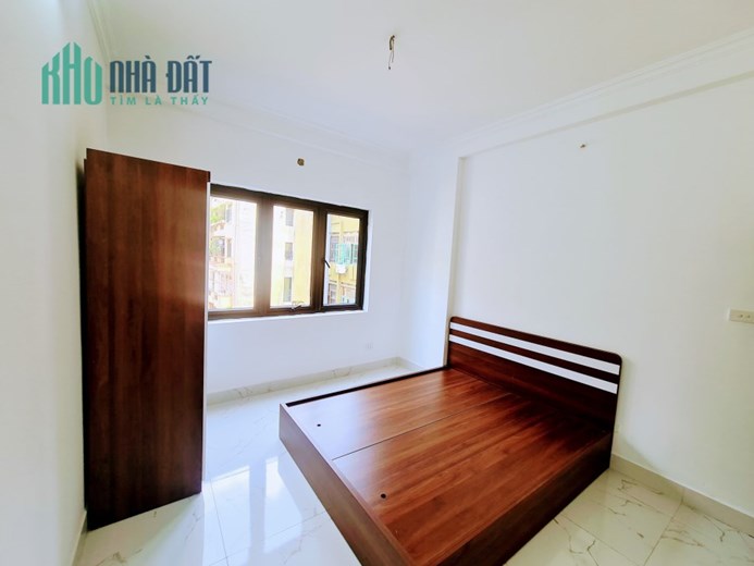BÁN NHÀ TRẦN QUANG DIỆU 5,66 TỶ-MẶT NGÕ TO - Ô TÔ ĐỖ CỬA - 3 NGỦ- NHÀ ĐẸP - VỀ Ở NGAY.