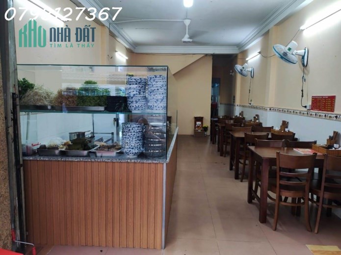 Cần Sang Gấp Mặt Bằng Quận Bình Thạnh Đang kinh doanh Bán Bún Bò Thố Đá Cô Ba.