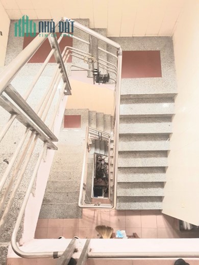 Tân Bình  - lô góc - Hẻm xe hơi - 9 phòng ngủ - 61M2 x 5 tầng - giá chỉ 12,3 tỷ