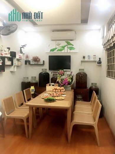 Bán nhà An Xá , Phúc Xá.DT 98m2 *3 tầng cũ giá 4.65 tỷ.SĐCC.