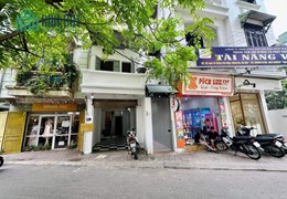 Cần cho thuê nhà riêng 2 tầng DT 65m ô tô đỗ tại Đăng Văn Ngữ - Đống Đa