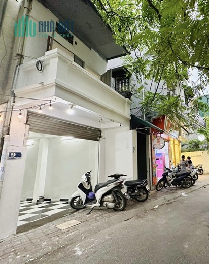 Cần cho thuê nhà riêng 2 tầng DT 65m ô tô đỗ tại Đăng Văn Ngữ - Đống Đa