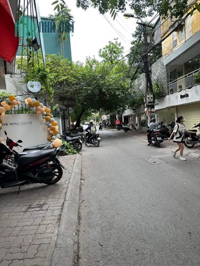 Cần cho thuê nhà riêng 2 tầng DT 65m ô tô đỗ tại Đăng Văn Ngữ - Đống Đa