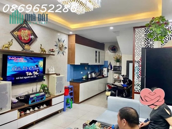 Chính chủ bán nhà đẹp ngõ 165 Dương Quảng Hàm.DT 33m2 xây 5 tầng giá 3.75 tỷ.