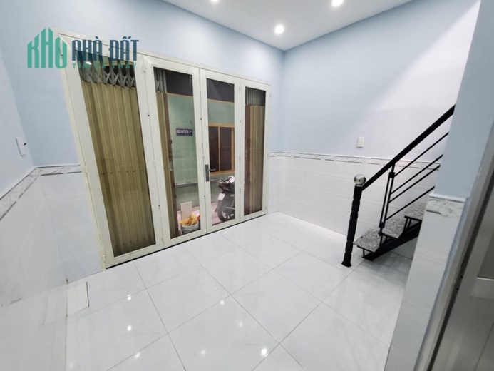 CẦN BÁN GẤP CĂN NHÀ TRẦN XUÂN SOẠN, TÂN HƯNG, QUẬN 7, CHỈ 1.55 TỶ SỔ HỒNG RIÊNG. LIÊN HỆ MAI