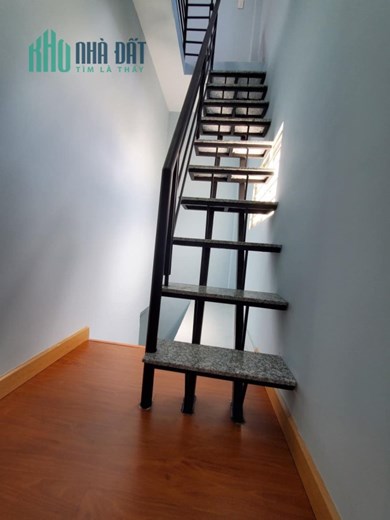 CẦN BÁN GẤP CĂN NHÀ TRẦN XUÂN SOẠN, TÂN HƯNG, QUẬN 7, CHỈ 1.55 TỶ SỔ HỒNG RIÊNG. LIÊN HỆ MAI