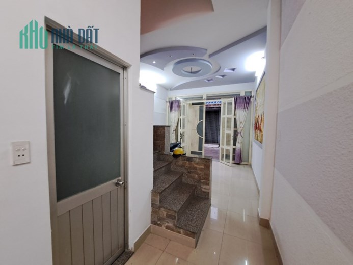 Bán nhà mới 3 tầng BTCT HXH Gò Dầu Bình Tân 40m2 ngang 4m 4PN chỉ 4 tỷ 9.