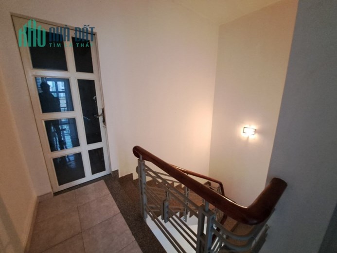 Bán nhà gấp Nguyễn Trãi Quận 5 79m2 2 tầng BTCT gần HXH chỉ nhỉnh 8 tỷ
