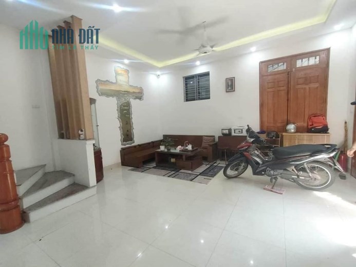 GIẢM SỐC!!! Siêu phẩm Trung Văn, 38m2 5 Tầng, Nhỉnh 5 Tỷ