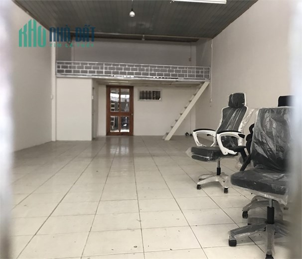 Cho thuê mặt bằng cạnh cổng KCN Đông Xuyên đường 30/4, TPVT
