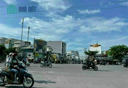 Bán lô đất Ba mặt tiền đường Nguyễn Xí, phường 13, Quận Bình Thạnh 300tỷ