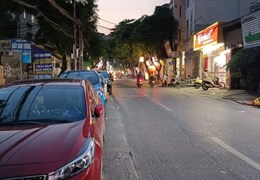 của ĐỘC ! đất mặt phố trần cung vỉ hè đá bóng 120m mt6m 22 ty
