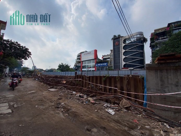 Bán đất  đường Âu Cơ ,Xuân Diệu ,Tây Hồ.DT 150m2 ,mặt tiền 12.5m.