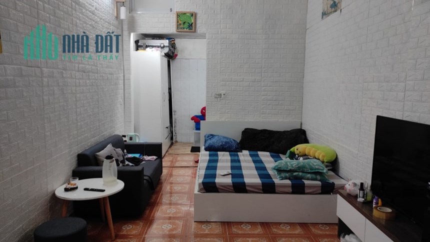 BÁN NHÀ TRONG NGÕ QUẬN ĐỐNG ĐA. LÔ GÓC , GẦN CÔNG VIÊN THỐNG NHẤT . GIÁ CHỈ 55TR/M2
