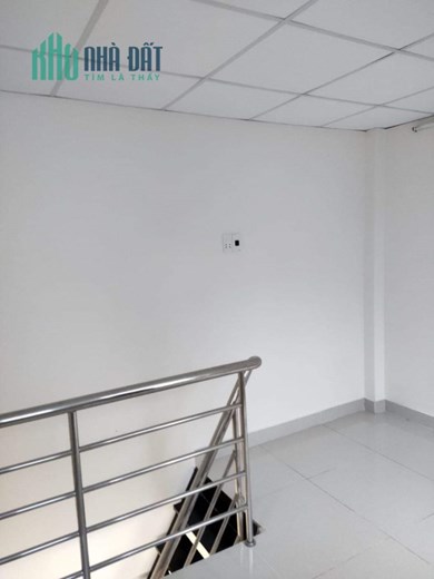 Nhà Q3, NGuyễn Thị Minh Khai, 3 tầng, 2PN, lô góc thoáng mát, nhà mới ở ngay, nhỉnh 2 tỷ