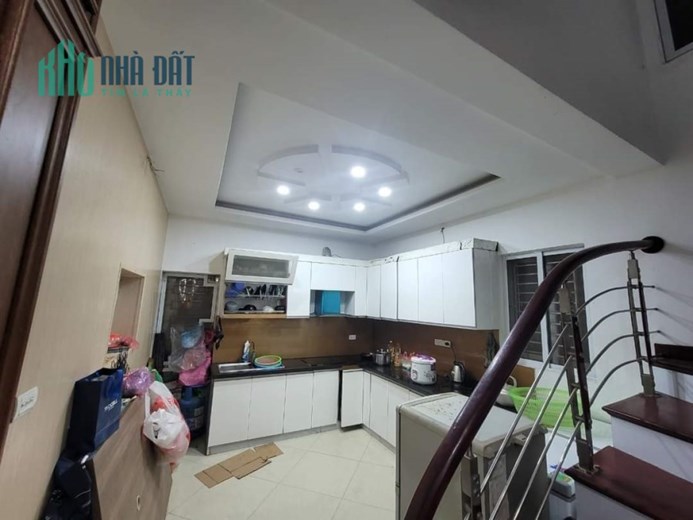 cố 102 ! nhà trần duy hưng 50m 5t nhỉnh 8 tỷ ngõ thông,3m kinh doanh.