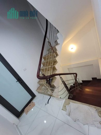cố 102 ! nhà trần duy hưng 50m 5t nhỉnh 8 tỷ ngõ thông,3m kinh doanh.