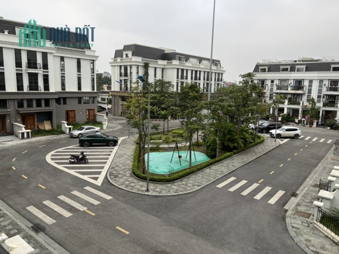Cho thuê nhà mặt phố KĐT Garden City Thạch Bàn- 120m2 * 4 tầng đối diện trường TTPH Thạch Bàn kinh