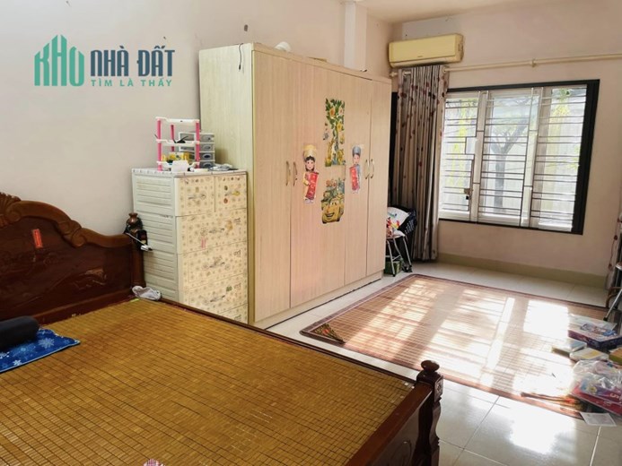 Bán ngôi nhà 68m2 phố Âu Cơ, Tây Hồ Gara Ô tô 7 chỗ 7 phòng ngủ Kinh doanh 9.7 Tỷ