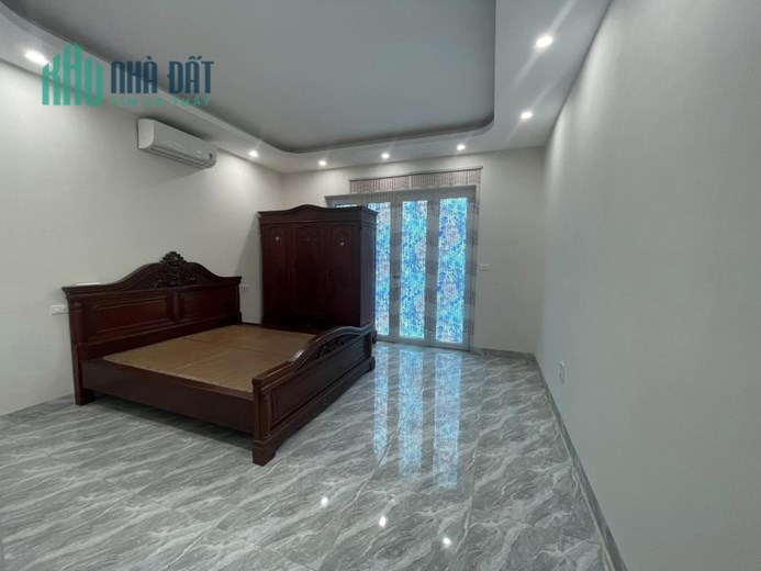 Bán căn nhà 66m2 phố Âu Cơ, Tây Hồ Gara 2 Ô tô 7 ngủ Kinh doanh đắc địa 9.8 Tỷ