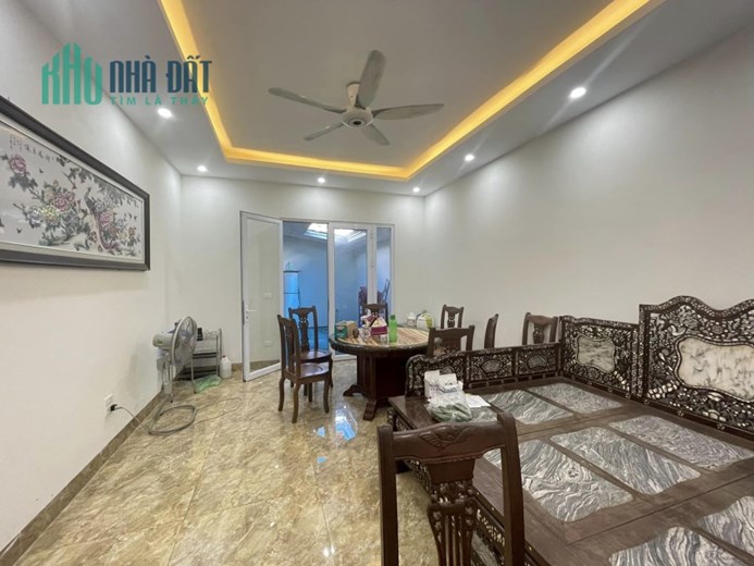 Bán nhà 68m2 phố Âu Cơ, Tây Hồ Gara Ô tô thông 7 ngủ Kinh doanh 9.8 Tỷ