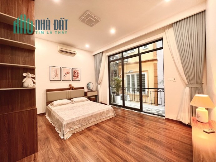 Hạ GIÁ! Bán GẤP Nhà Phố Ngô Gia Tự, Việt Hưng, ngõ ô tô, 45m2 x4T, MT 4m, giá hơn 5 tỷ