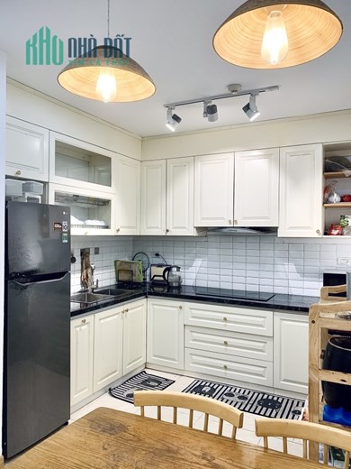 Bán căn hộ tòa Vinh Hạnh 66m 2 ngủ 2 VS chỉ 1.98 tỷ đủ đồ, nhà đẹp