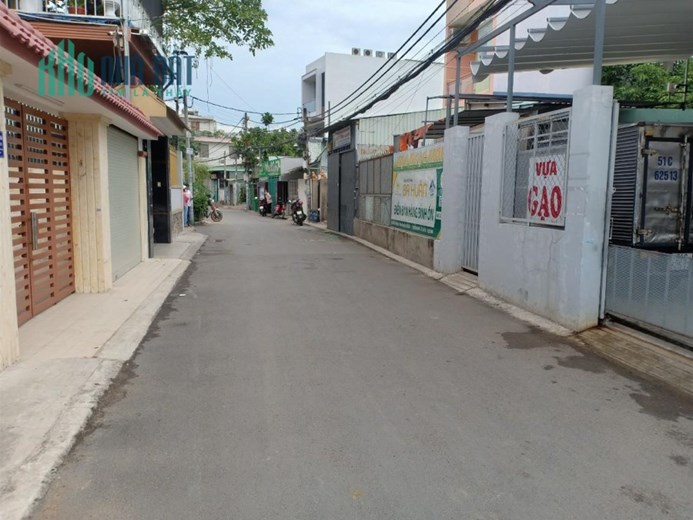 Bán thửa đất đường số 2, hẻm xe tải Trường Thọ, 270m2, giá chỉ 8,5 tỷ.