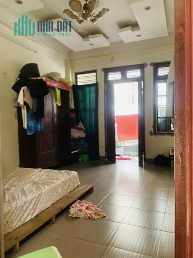 Bán nhà Trương Đinh lô góc, 5m ra chỗ taxi đỗ, DT46m2, giá 4.2 tỷ.