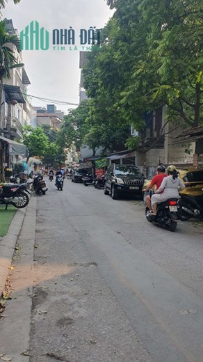 Nhà Ngọc Lâm, 2 mặt thoáng, kinh doanh đông đúc, oto tránh 120m, mặt tiền: 6m, 15 tỷ