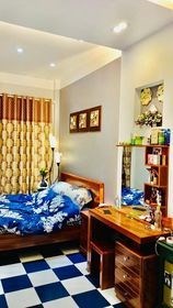 Nhà Ngọc Lâm Long Biên dt 55m giá hơn 4 tỷ quá rẻ để sở hữu nhà phố nơi trung tâm dịch vụ