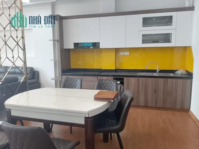 NHÀ ĐẸP-OTO TRÁNH-THANG MÁY-2 THOÁNG-VIP NHẤT LẠC LONG QUÂN-50M2-CHỈ 16,8 TỶ