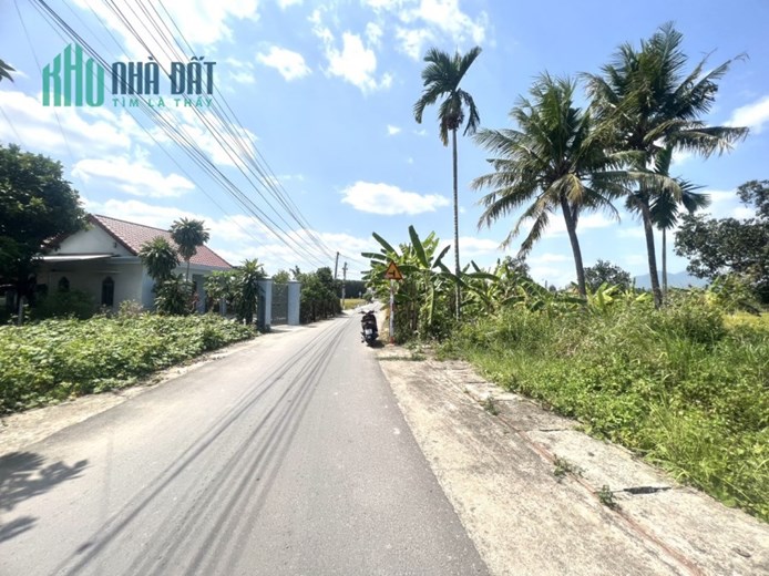 7 TỶ 056 TRIỆU GIẢM CHỈ CÒN : 5 TỶ 600 TRIỆU  Xã Diên Hoà, Huyện Diên Khánh  1680m2