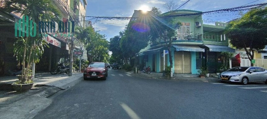 Cần bán gấp đất MT Huy Cận, Hải Châu, Đà Nẵng tặng nhà gác lững . Vị trí gần các trường đại học nổi