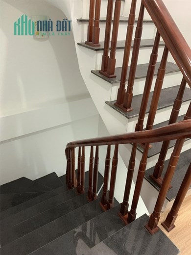 3 tỷ 9 có ngay căn nhà 4 tầng mới xây diện tích 40m2 tại Vân Canh Hoài Đức, nhà lô góc 2 mặt thoáng