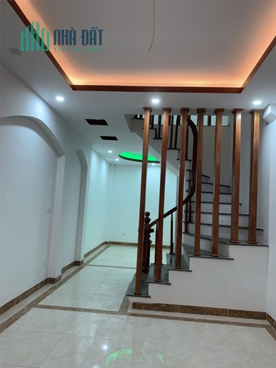 Cần bán nhà mới xây 5 tầng 40m2 tại Di Trạch, Hoài Đức, nội thất đẹp thiết kế đầy đủ công năng