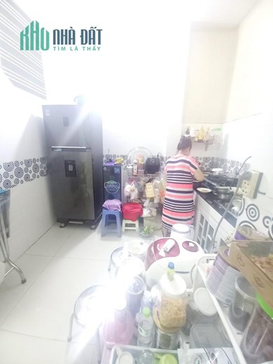 LÊ ĐÌNH CẨN - HẺM XE TẢI THÔNG- GIÁP QUẬN 6- SÁT TÊN LỬA- 3P RA CHỢ - 50M2 - 2 TẦNG - NGANG 4M - 3