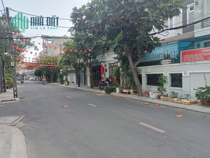 Bán biệt thự Dương Quảng Hàm, phường 6, Quận Gò Vấp 17,9tỷ