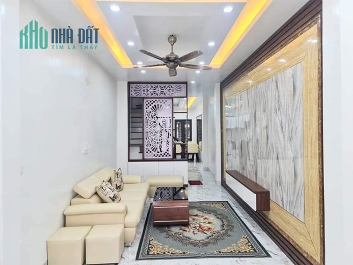 Bán nhà phố Kim Đồng,48m x 5 tầng , Phân Lô, ô tô , giá chỉ 7 tỷ 600