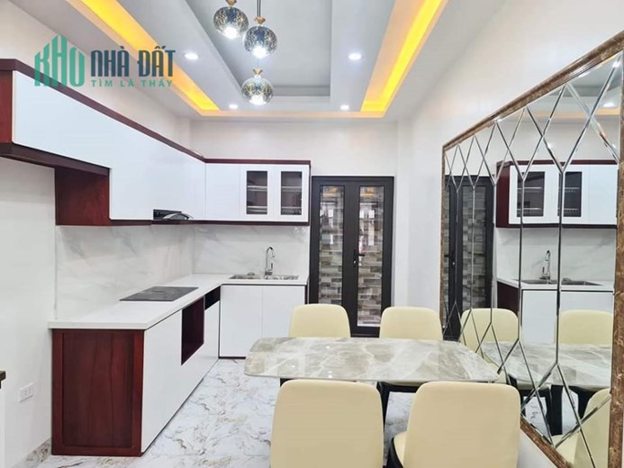 Bán nhà phố Kim Đồng,48m x 5 tầng , Phân Lô, ô tô , giá chỉ 7 tỷ 600