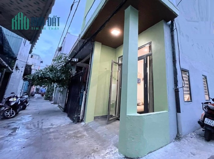 .Nhà Góc Kiệt 3m Lê Duẩn, thẳng 50m ra MT, , thông, 41m2, 3 tầng, hơn 2 tỷ