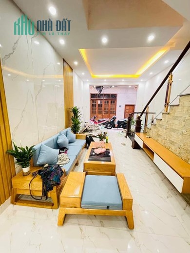 Cho thuê nhà ngõ tại đường Pháo Đài Láng, Đống Đa