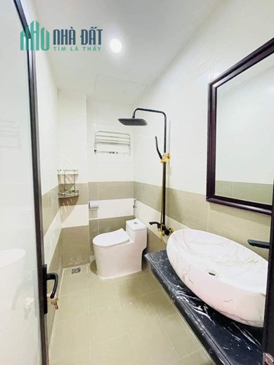 Cho thuê nhà ngõ tại đường Pháo Đài Láng, Đống Đa