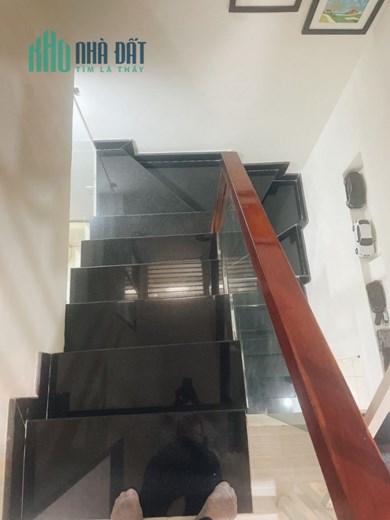 30m² 2.8 tỷ, nhà nhỏ thiết kế đẹp, hẻm 1 sur Trần văn Đang p.9 q.3 3x10m, 3 tầng