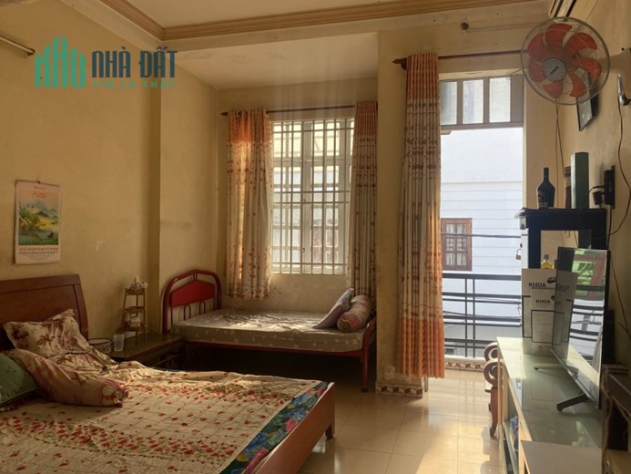Bán nhà 3 tầng BTCT 4x16M, xe hơi tới cửa Lê Văn Thọ P11 Gò Vấp Chỉ 5 tỷ x