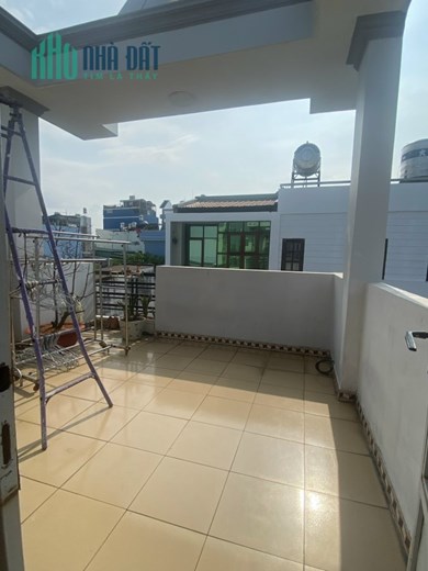 Bán nhà 3 tầng BTCT 4x16M, xe hơi tới cửa Lê Văn Thọ P11 Gò Vấp Chỉ 5 tỷ x